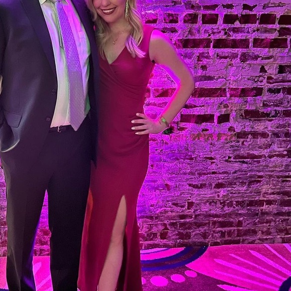 Magenta pink sleeveless evening cocktail long dress with slit - Picture 1 of 5